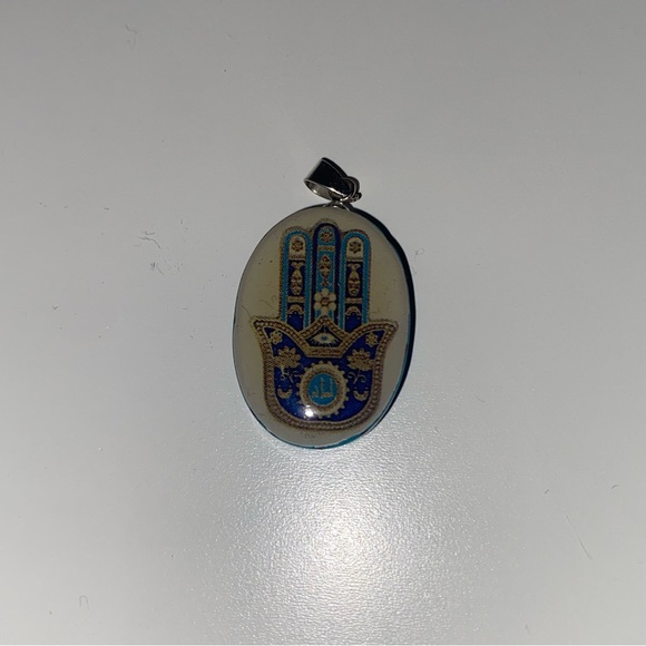 Peace Sign Pendant - Picture 2 of 5